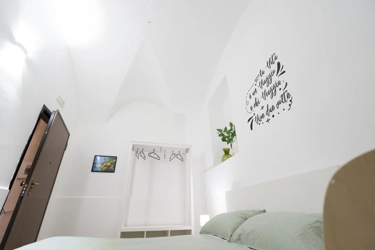 Be Happy Rooms CTA 0*, Catania
